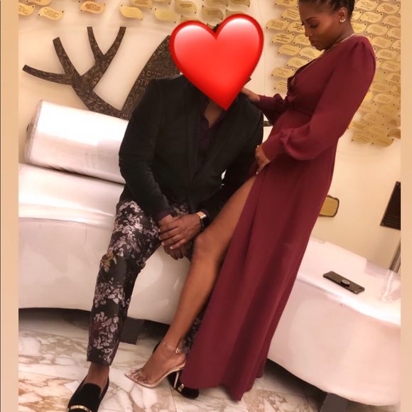 Dresses & Skirts - BNWT Long sleeve maxi dress with splits